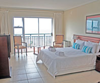 Standard Queen Sea-facing Room